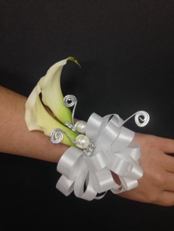 Calla Corsage With Pearls