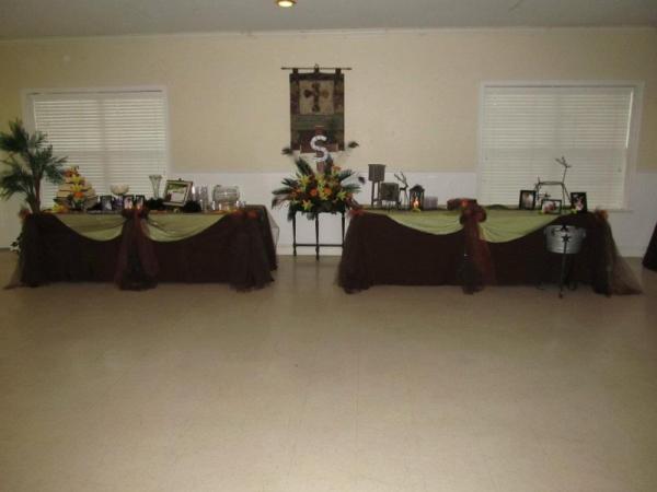 Brown/Green Reception Tables