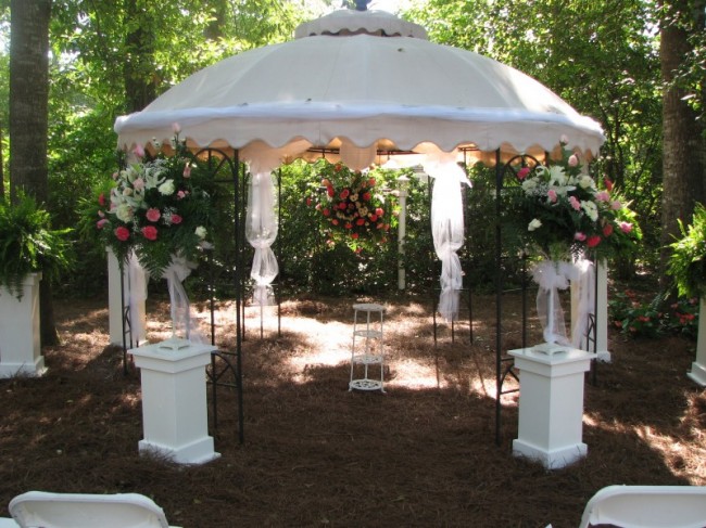 A decorated wedding gazebo is a great choice for outdoor weddings in Jesup 