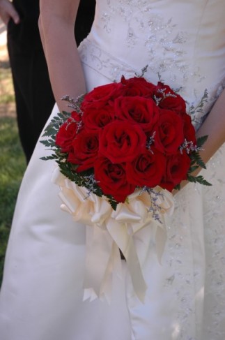 Red rose wedding bouquets are