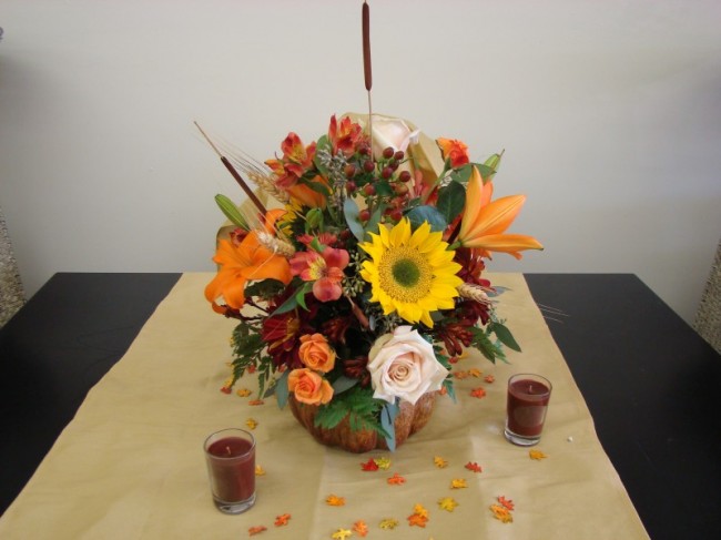 This beautiful flowers arrangement can be used as fall wedding centerpiece