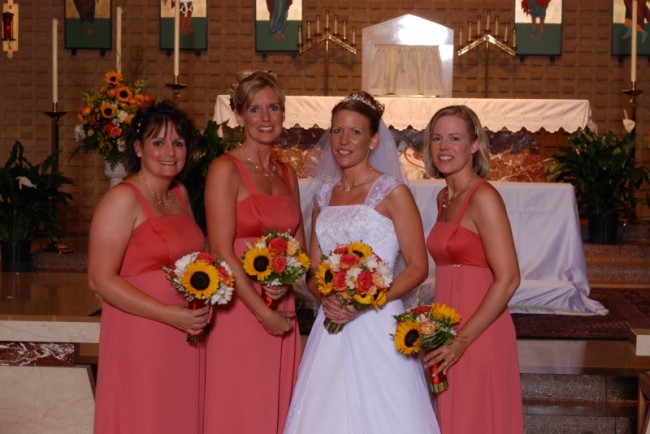  Bridal Bouquets and Bridesmaids Bouquets with Sunflowers and Daisies 
