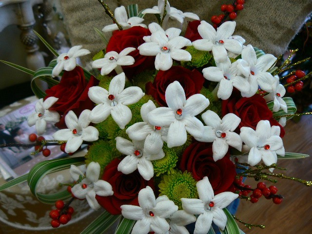 Christmas Holiday Bridal Bouquet Share Perfect for a Christmas wedding