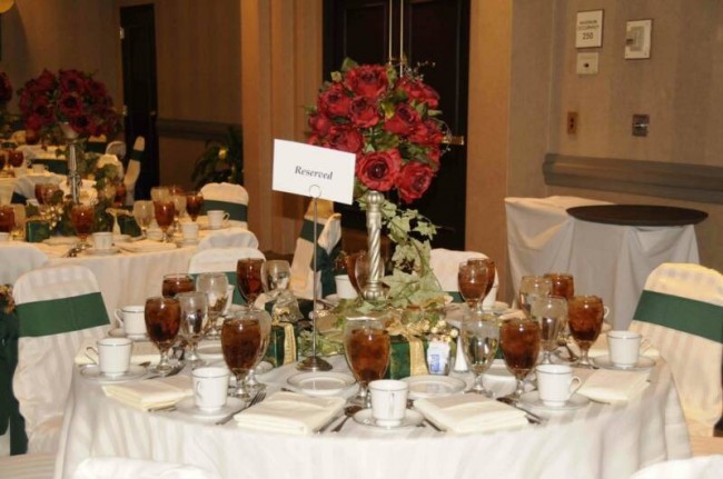 Wedding Party Photo Gallery Red Rose Table Centerpieces Red Rose Table