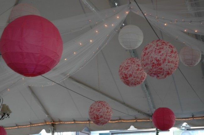 These beautiful Chinese lanterns look great at this wedding reception