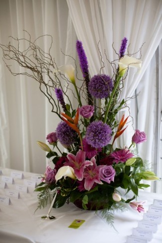 purple table arrangements for weddings