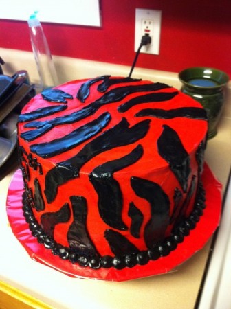 Zebra Birthday Cake on Photo Gallery   Photo Of Red And Black Zebra Birthday Cake