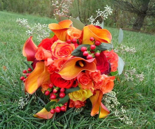 Mango calla lily wedding bouquet which is perfect for fall