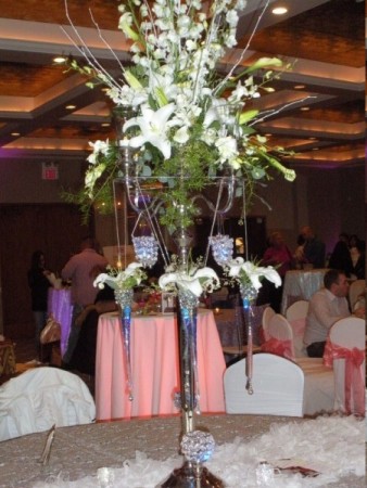 Red Lion Inn silver candlelabra centerpieces make for a gorgeous wedding 