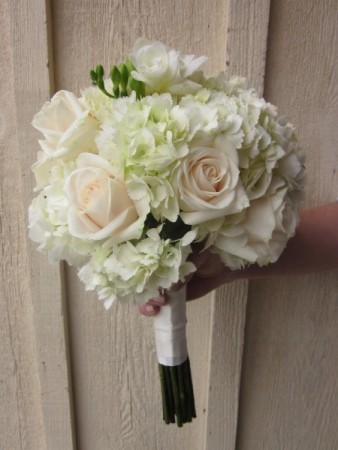 Ivory wedding flowers