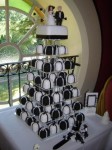 Black & White Mini Wedding Cakes