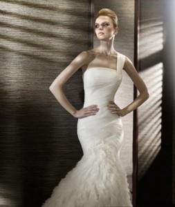 Gorgeous One Shoulder Wedding Dress