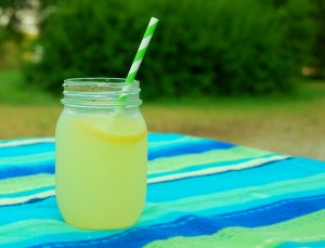 Mason Jar Lemonade