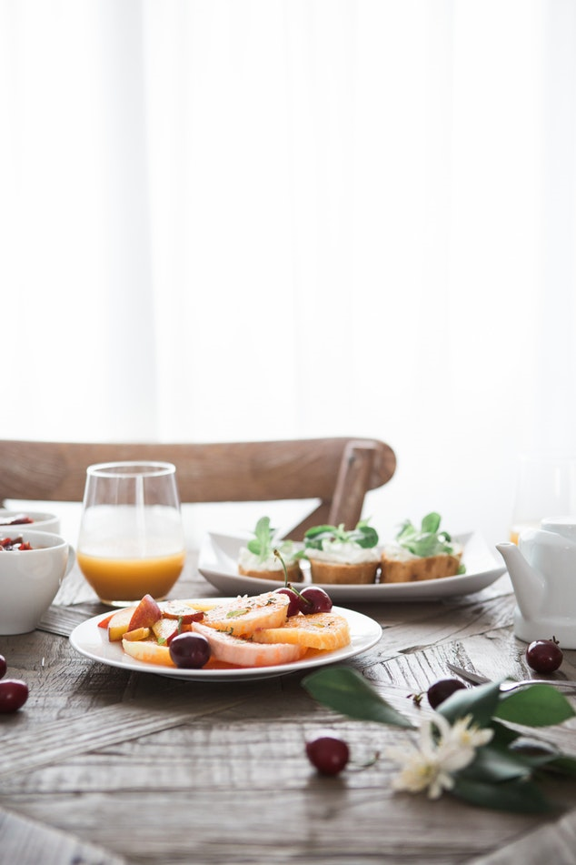 How to Host a Stress-Free Brunch Party?