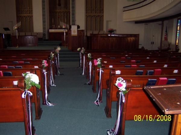 Pink & White Pew Flowers