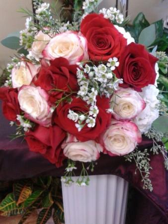Full Bloom Bridal Bouquet