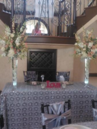 Head Table with Vase Arrangements