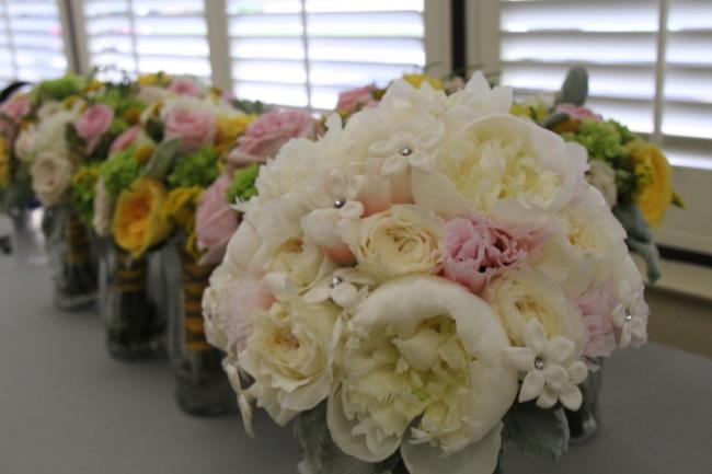 Beautiful Wedding Bouquets for Bride & Bridesmaids