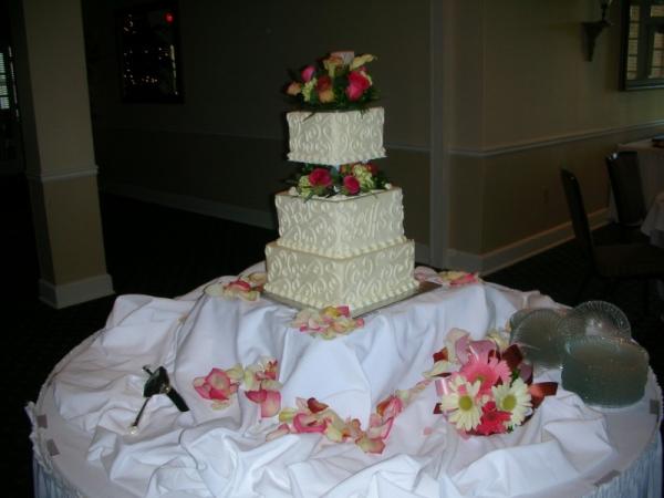 3 Tier Wedding Cake with Beautiful Details