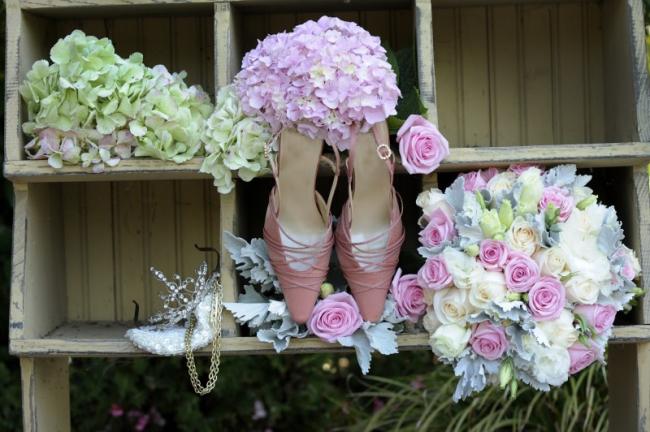 The Bride's Accessories 