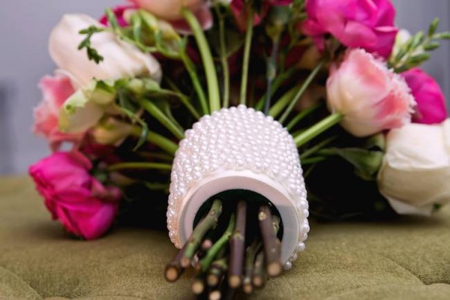 Garden Roses with Pearl Accents 