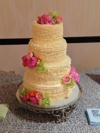 Buttercream Ruffled Cake
