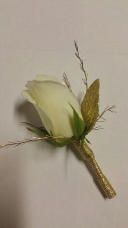 White Wedding Boutonniere