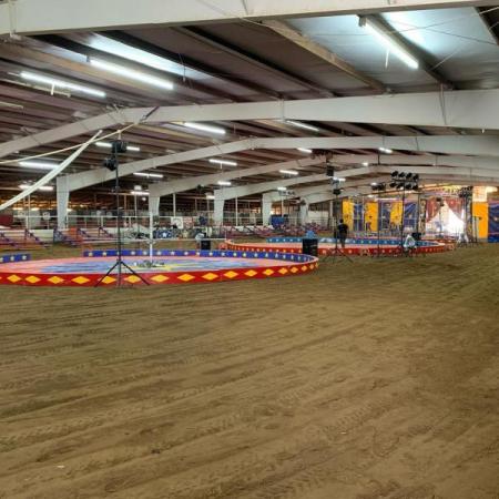 Plenty of Room for Circus in Ranch's Huge Indoor Arena