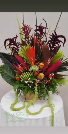 Tropical Floral arraingment design 