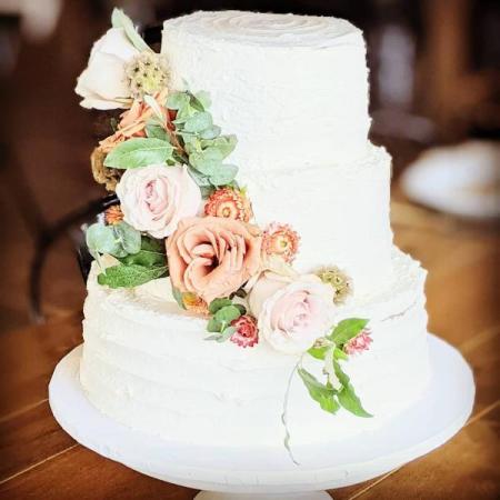 Neutral Cake Flowers