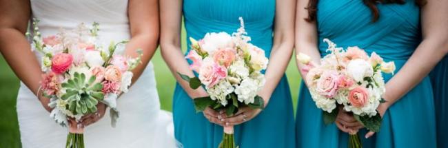 Bouquets for a Peach and Teal Wedding