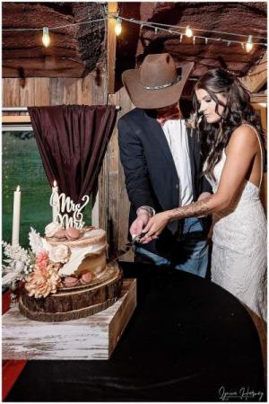 Cutting the cake