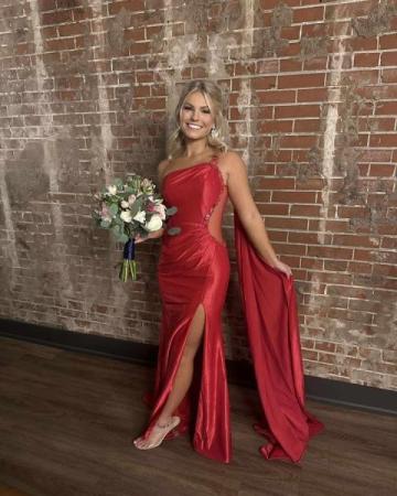 582636444_1252952776873661_3920448550075268471_n (1).jpg