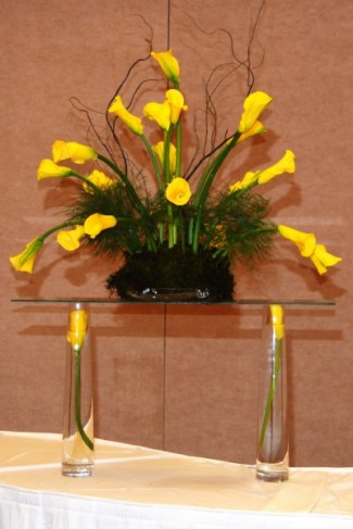 Lovely Yellow Calla Lily Centerpiece