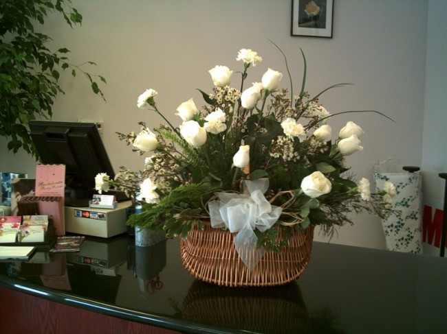 White Rose Basket