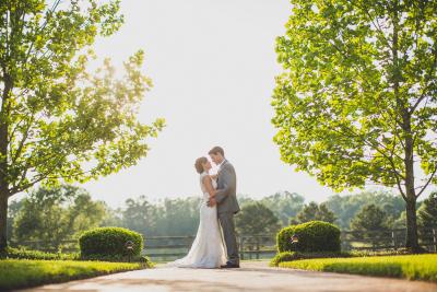 Outdoor Bride & Groom Portrait