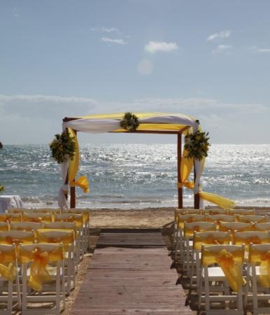 Azul Sensatori Hotel in Riviera Maya, Mexico offers this ideal wedding ceremony set up