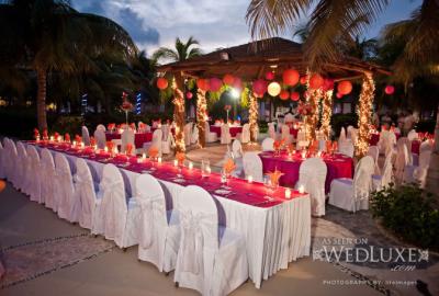 This distinctive wedding banquet will offer your wedding guests a charming environment to celebrate your vows. (Azul Sensatori in Riviera Maya, Mexico)