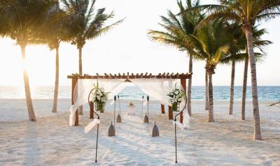 Luxurious Beach Wedding