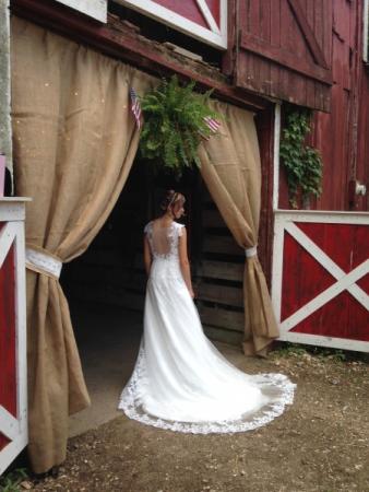Barn Bride Photo