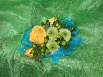 Wrist Corsages That Stand Out In The Crowd personal