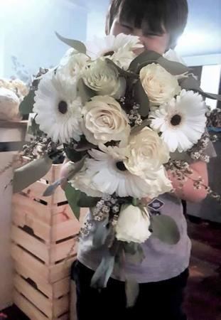 Rose and Gerber Daisy Tear Drop Bouquet