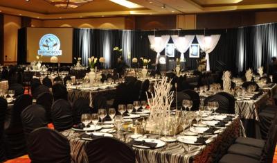 Corporate-Events-Design-Des-Moines.jpg