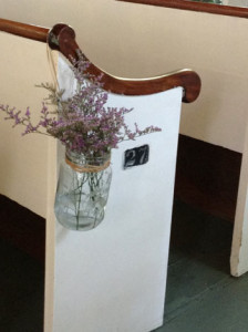 A Rustic Pew Bouquet