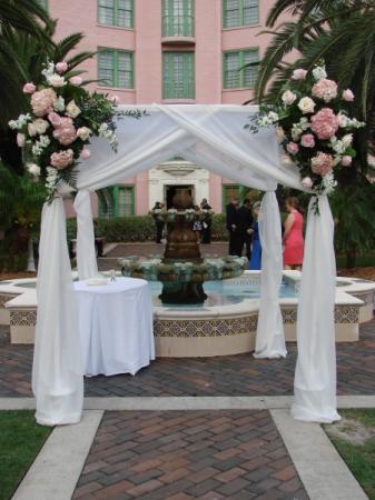 Chuppah in Vinoy Tea Garden