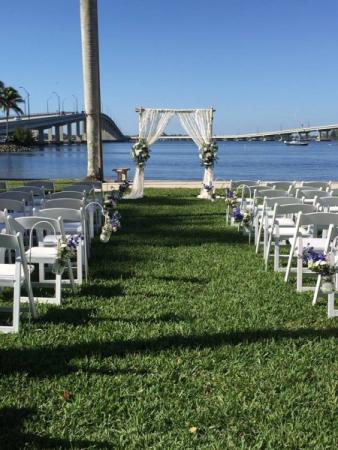 Riverside Wedding at the  Historic Burroughs Home