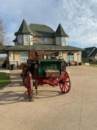 Chuckwagon at Hay Bale Venue.jpg