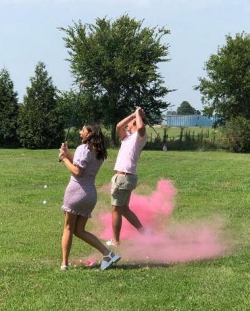 Gender reveal-golf