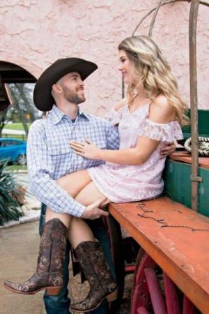 Engaged couple on Stagecoach