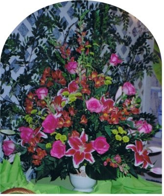 Pink Floral Centerpiece Design